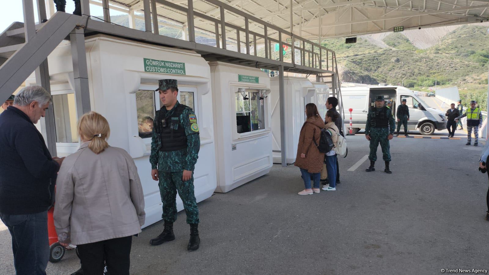 Aralarında Rusiya və Ermənistan vətəndaşları olan daha 79 nəfər Qarabağı tərk edib (FOTO)