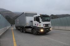 BQXK-nin Xankəndinə aparılan yardımı Laçın postunda belə yoxlanıldı (FOTO/VİDEO)