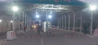 BQXK-nin Xankəndinə aparılan yardımı Laçın postunda belə yoxlanıldı (FOTO/VİDEO)