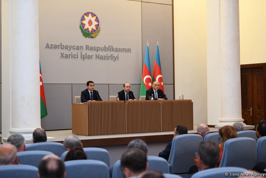 XİN-də brifinq keçirilib - (FOTO/VİDEO)