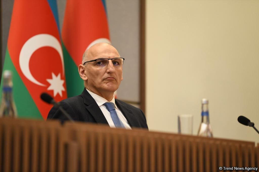Qarabağ ermənilərinin bütün öhdəlikləri yerinə yetirmələrini gözləyirik - Elçin Əmirbəyov