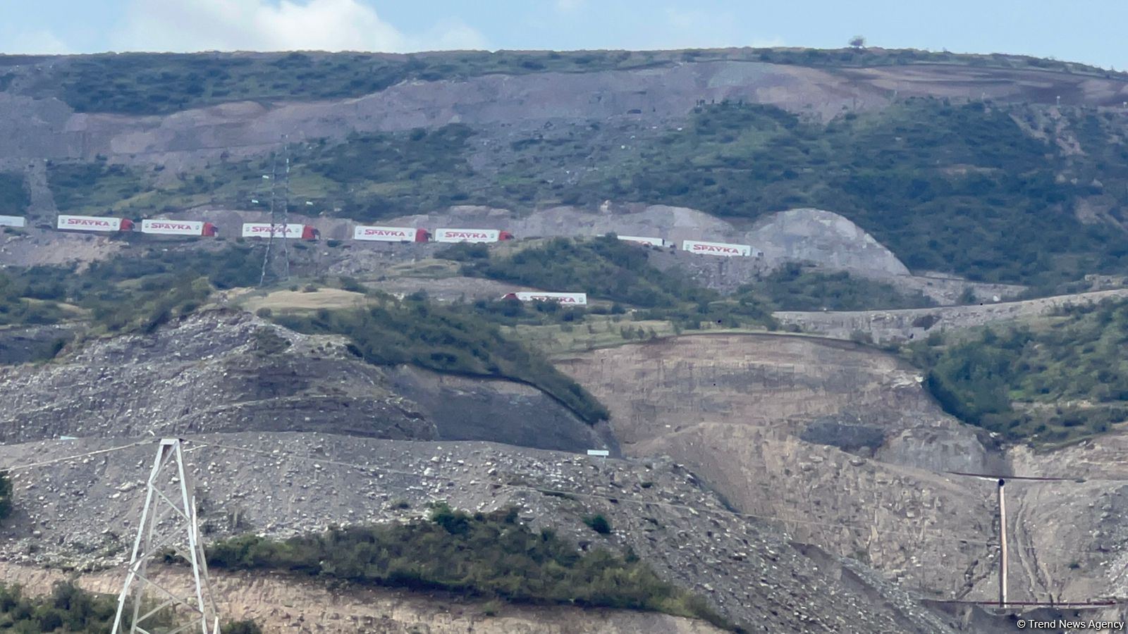 Ermənistan və Fransanın TIR-ları Laçınla sərhəddən geri qaytarıldı (FOTO/VİDEO)