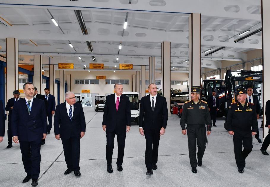 Azərbaycan və Türkiyə prezidentləri Naxçıvan Bərpa-istehsalat hərbi kompleksinin açılışında iştirak ediblər (YENİLƏNİB) (FOTO)