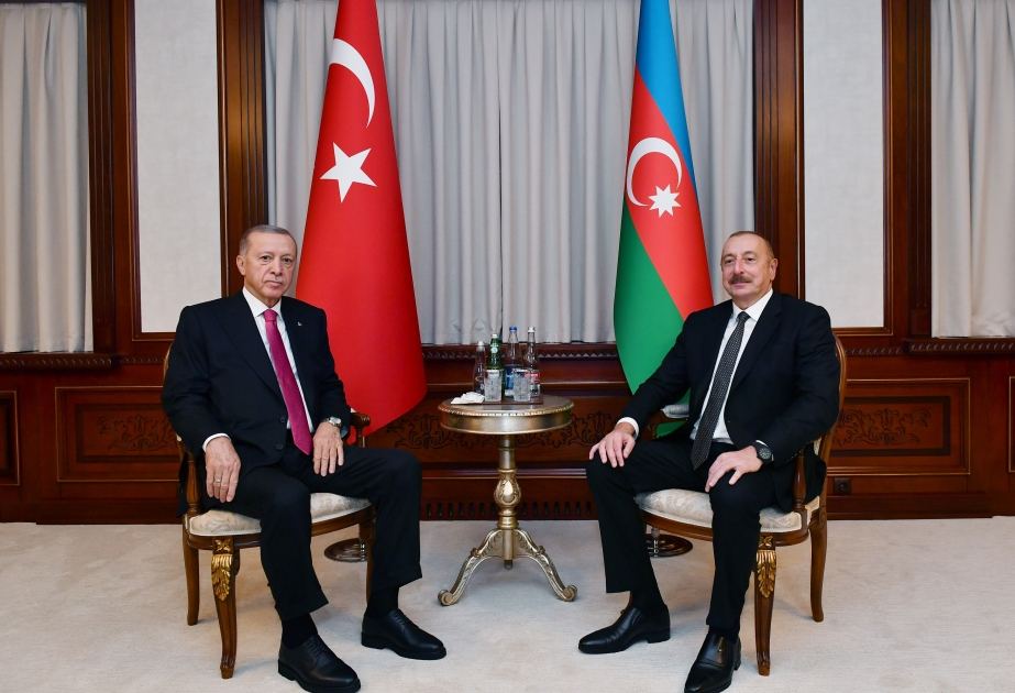 Prezident İlham Əliyevin Rəcəb Tayyib Ərdoğan ilə təkbətək görüşü olub (YENİLƏNİB) (VİDEO)