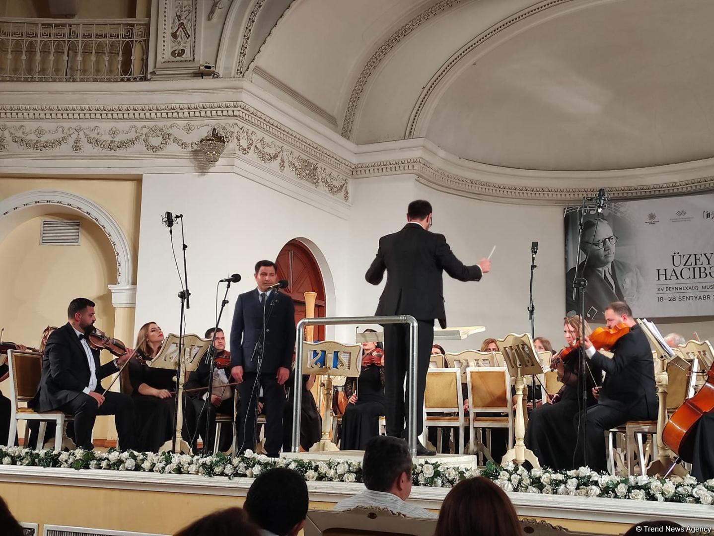 Naxçıvan Dövlət Filarmoniyasının simfonik orkestri Azərbaycan Dövlət Filarmoniyasında çıxış edib (FOTO)