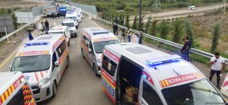 Gorusdan Xankəndi istiqamətinə BQXK-nin müşayiəti ilə təcili yardım avtomobilləri keçib (FOTO)