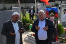 Azərbaycan xalqı qəhrəman şəhidlərini anır (FOTO)