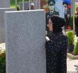 Azərbaycan xalqı qəhrəman şəhidlərini anır (FOTO)
