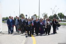 Dövlət və ictimaiyyət nümayəndələri Zəfər parkını ziyarət etməyə davam edir (FOTO)