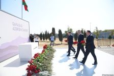 Dövlət və ictimaiyyət nümayəndələri Zəfər parkını ziyarət etməyə davam edir (FOTO)
