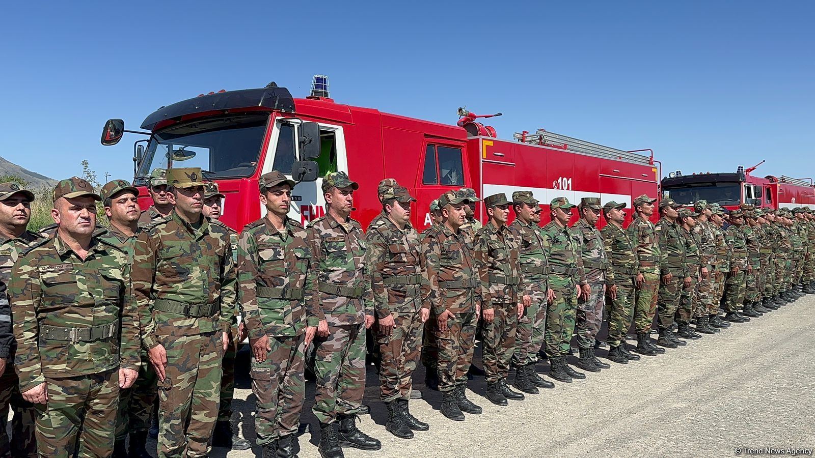 Ağdamda şəhidlərin xatirəsi bir dəqiqəlik sükutla yad edildi (FOTO/VİDEO)