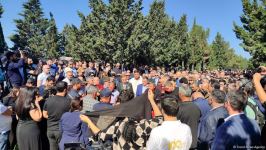 Qənirə Paşayeva dəfn edildi (FOTO/VİDEO) (YENİLƏNİB)