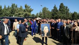 Qənirə Paşayeva dəfn edildi (FOTO/VİDEO) (YENİLƏNİB)