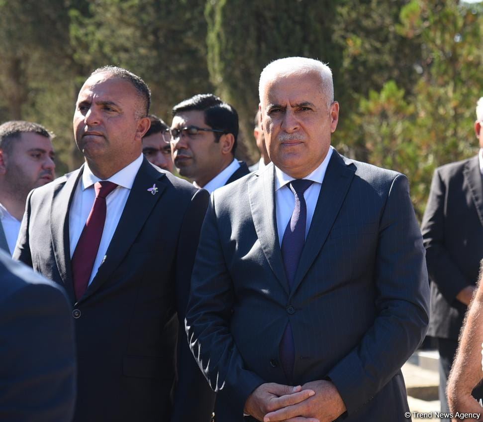 Qənirə Paşayeva dəfn edildi (FOTO/VİDEO) (YENİLƏNİB)
