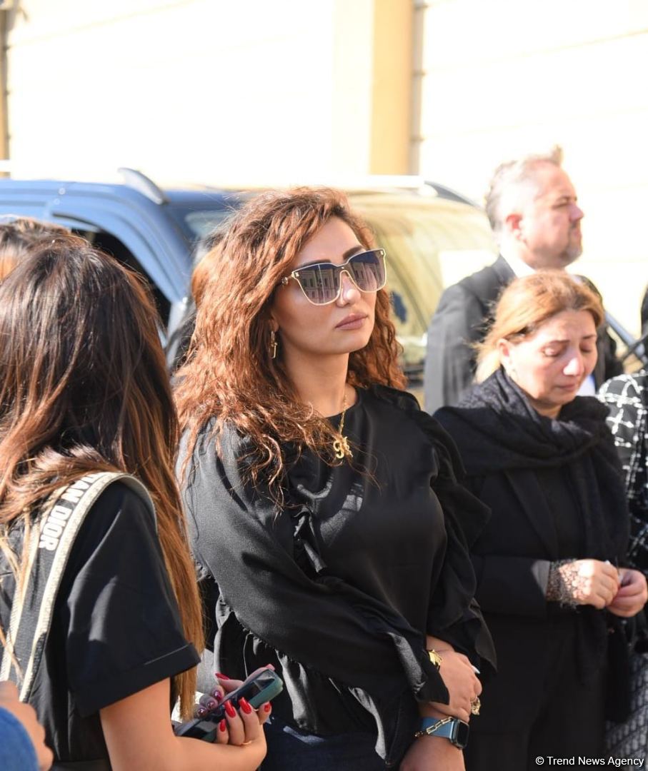 Qənirə Paşayeva ilə vida mərasimi başa çatıb (FOTO/VİDEO) (YENİLƏNİB)