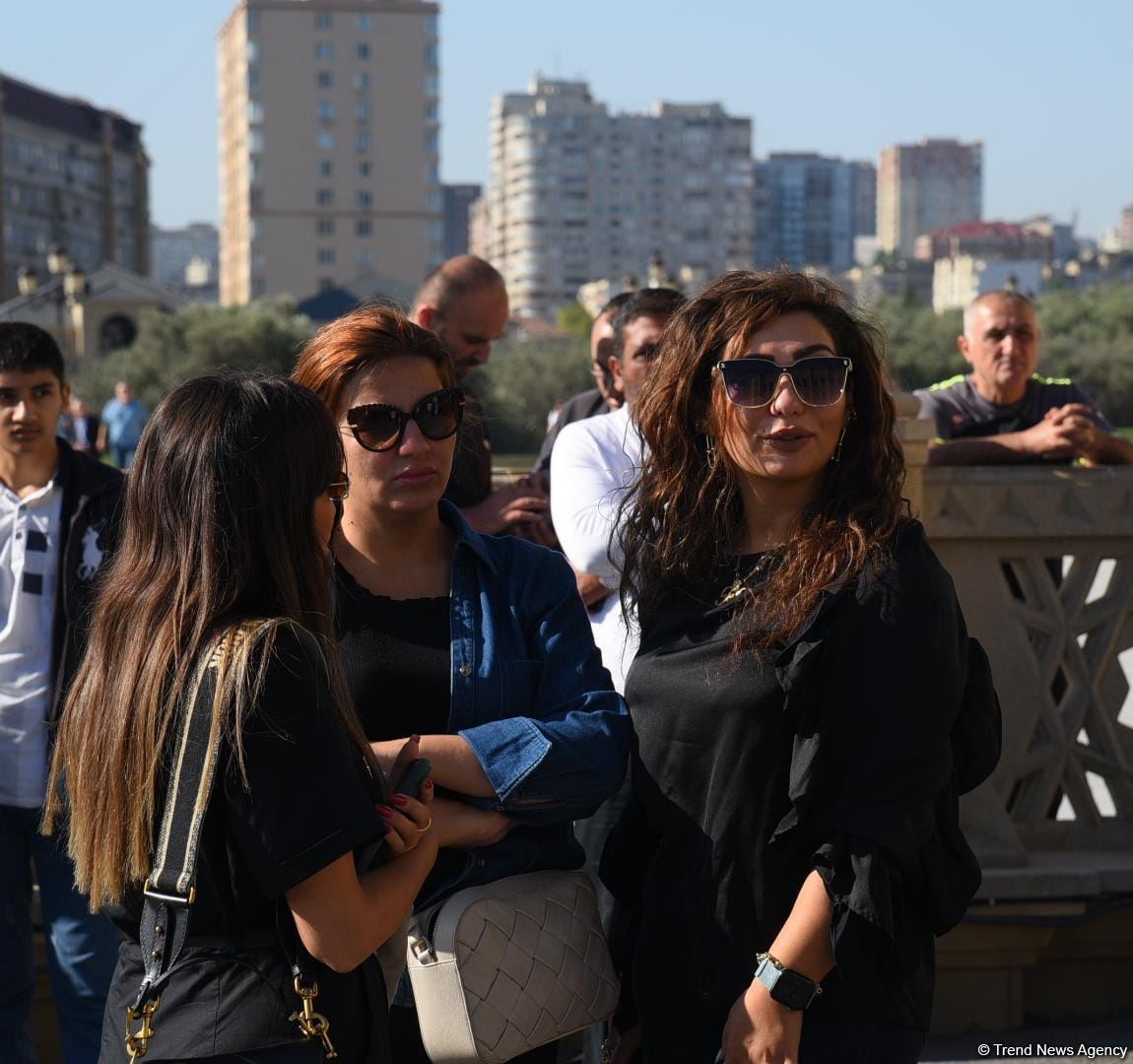 Qənirə Paşayeva ilə vida mərasimi başa çatıb (FOTO/VİDEO) (YENİLƏNİB)