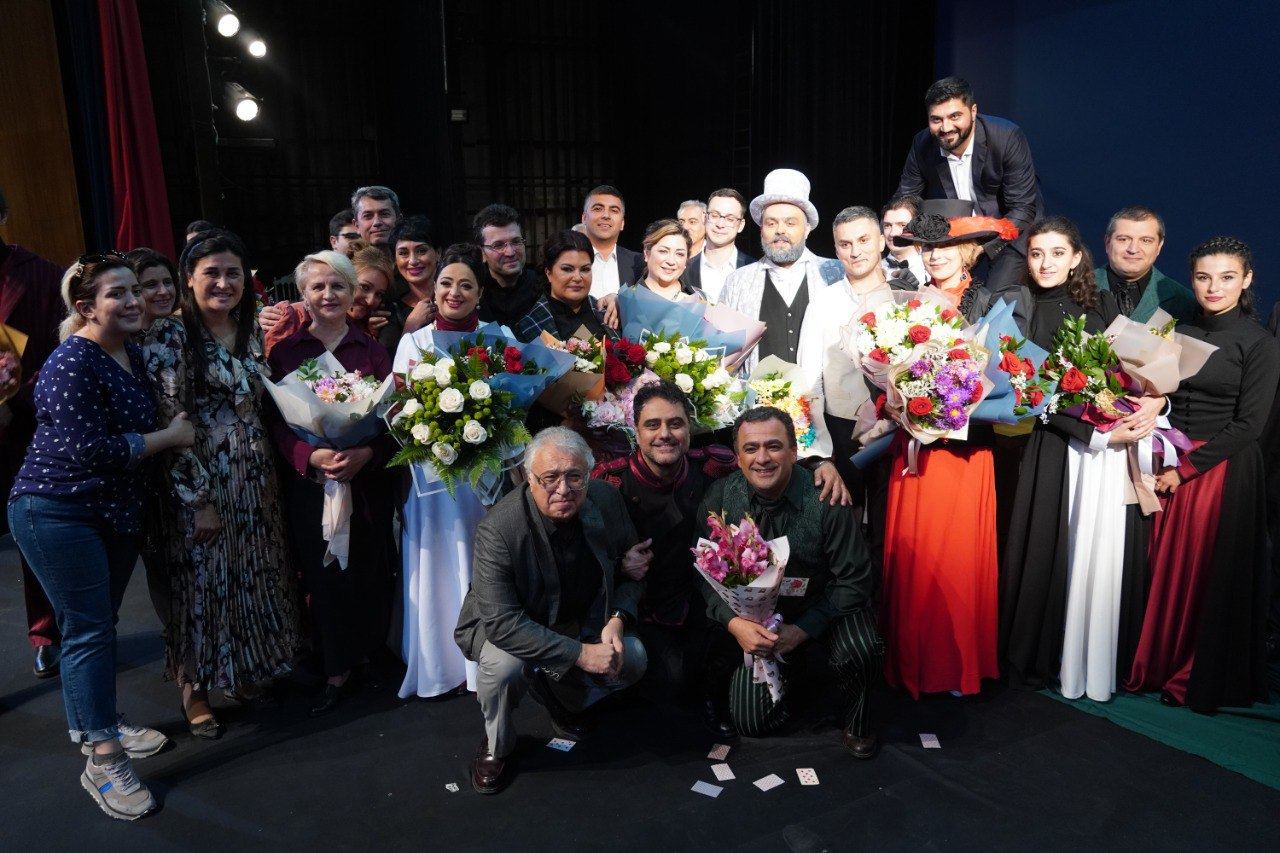 Azərbaycan Dövlət Akademik Opera və Balet Teatrı “Qaratoxmaq qadın” tamaşasının premyerasını təqdim etdi (FOTO)