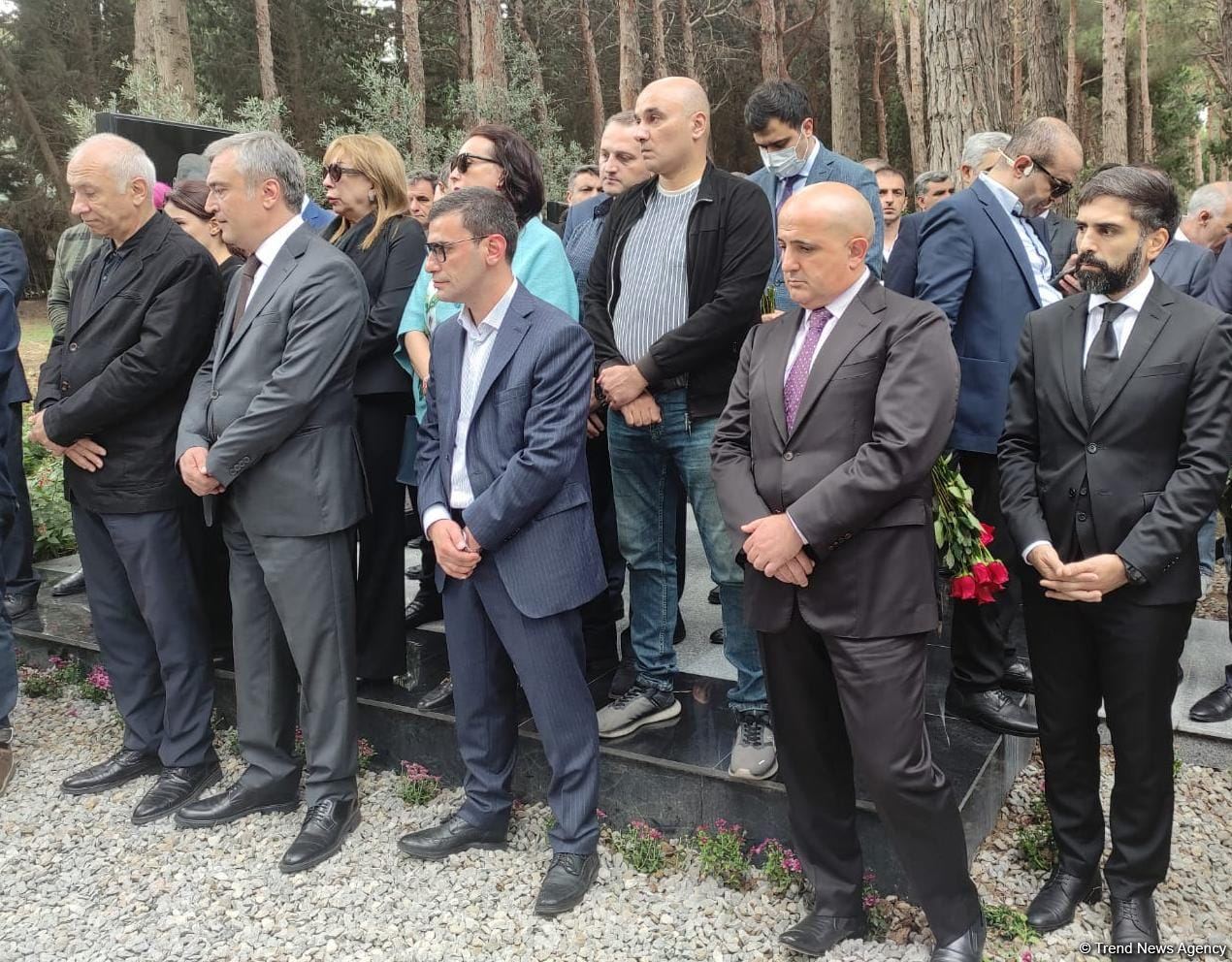 Xoşbəxt Yusifzadə dəfn olundu (FOTO)