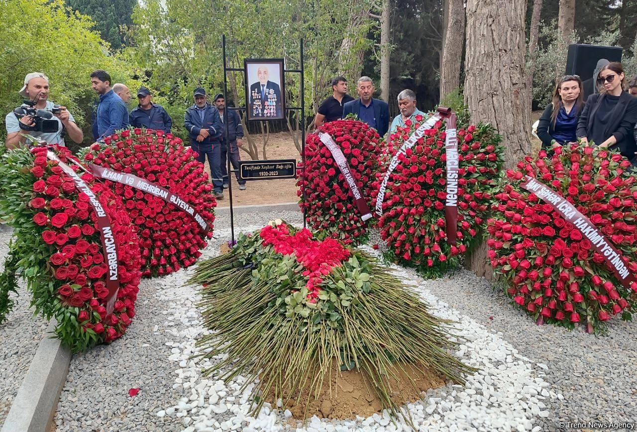 Xoşbəxt Yusifzadə dəfn olundu (FOTO)