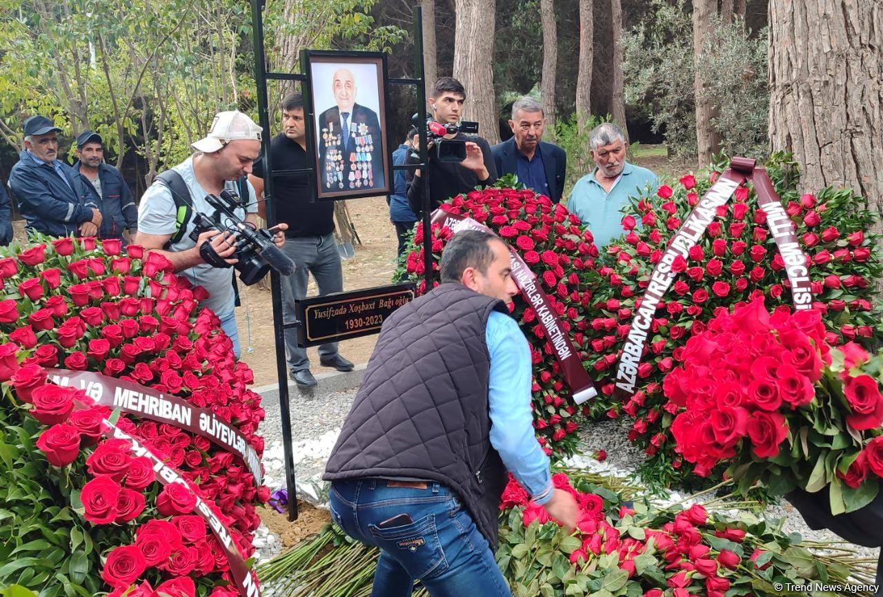 Xoşbəxt Yusifzadə dəfn olundu (FOTO)