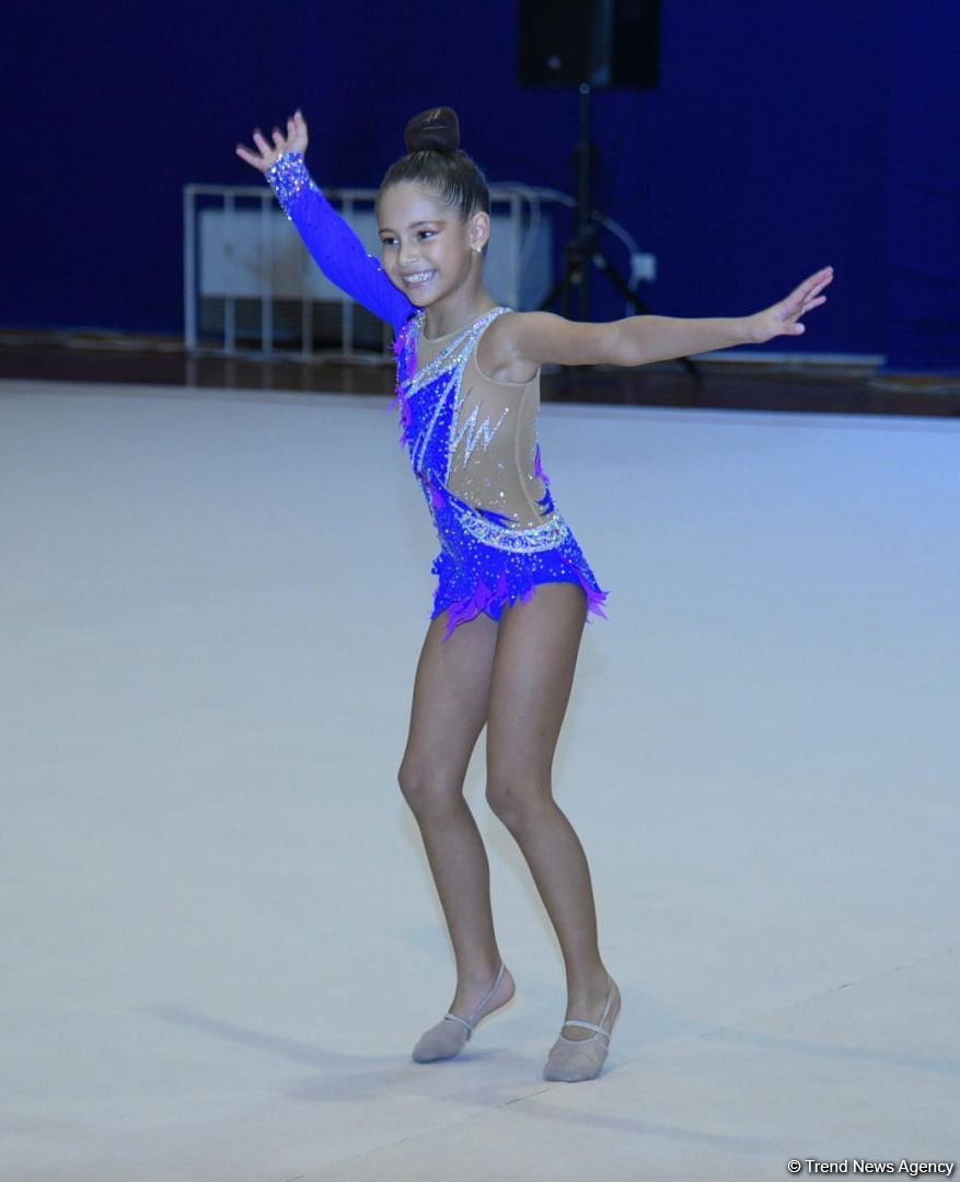 Bədii gimnastika üzrə 28-ci Bakı çempionatına start verilib (FOTO)