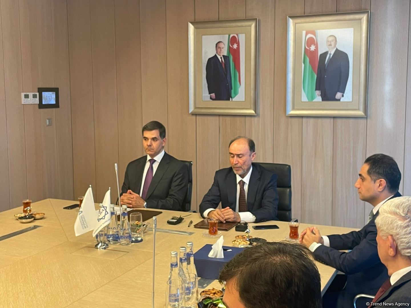 Azərbaycanda bank-sığorta modelinin tətbiqinə başlanılır (FOTO)