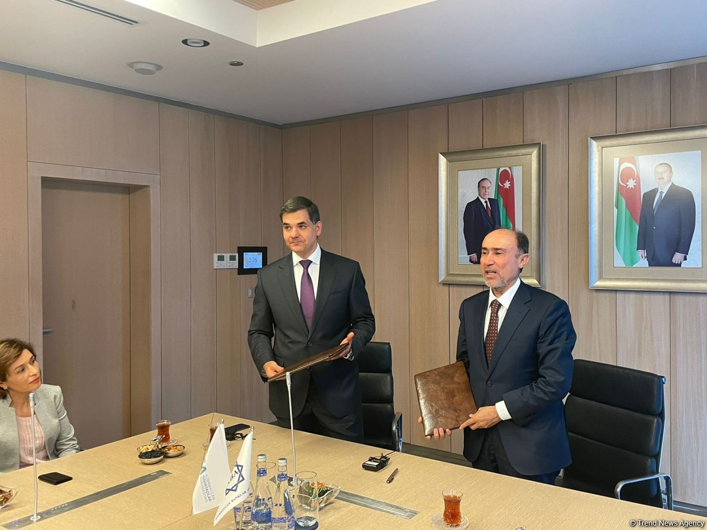 Azərbaycanda bank-sığorta modelinin tətbiqinə başlanılır (FOTO)