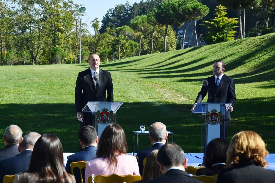 Prezident İlham Əliyev və Gürcüstanın Baş naziri mətbuata bəyanatlarla çıxış ediblər (FOTO/VİDEO) (YENİLƏNİB)