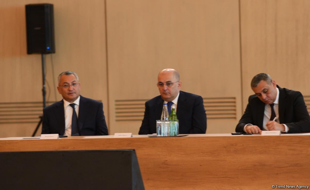 Bakıda "Vətənə, xalqa və dövlətçiliyə misilsiz xidmətin 20 ili" mövzusunda konfrans keçirilib (FOTO) (YENİLƏNİB)
