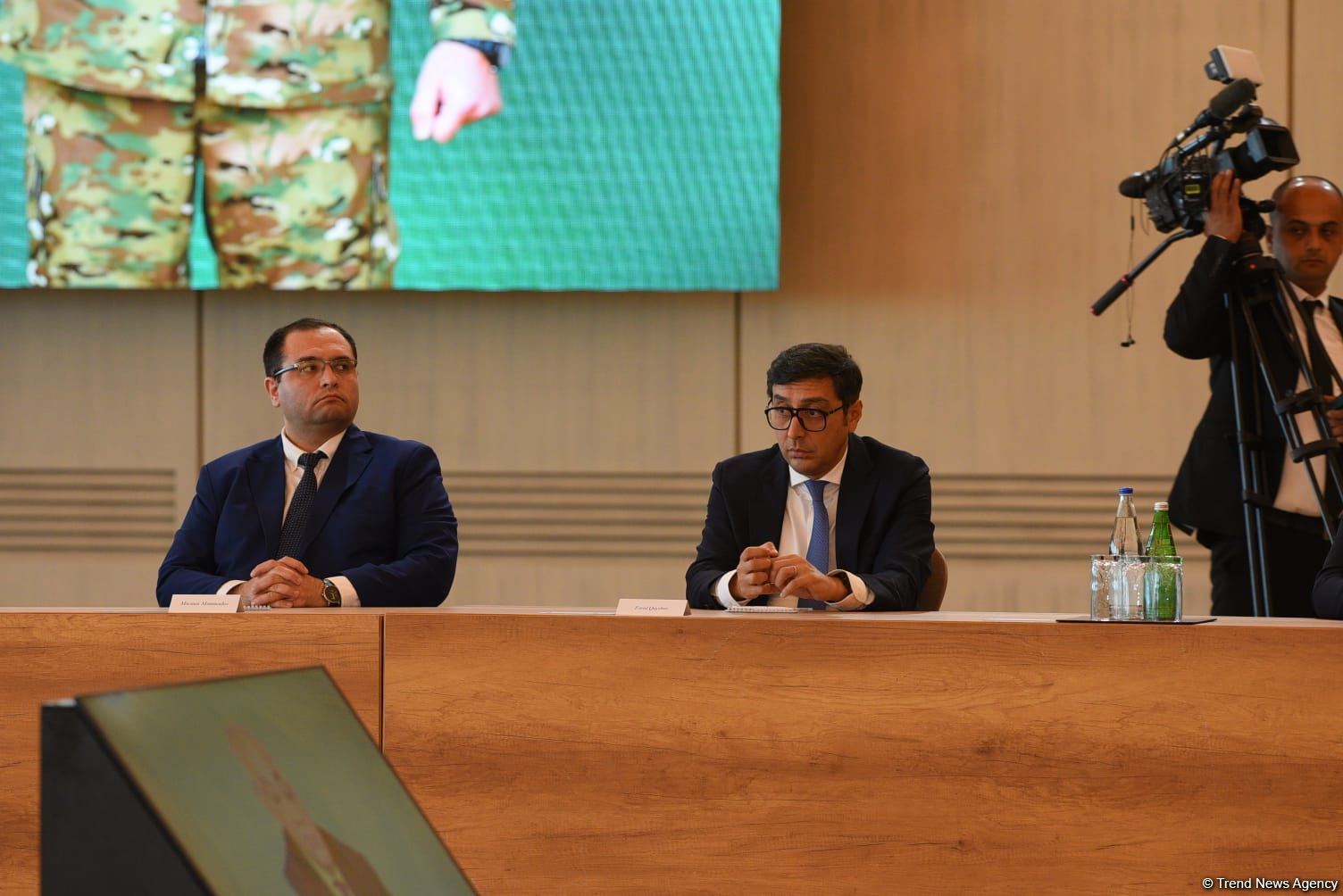 Bakıda "Vətənə, xalqa və dövlətçiliyə misilsiz xidmətin 20 ili" mövzusunda konfrans keçirilib (FOTO) (YENİLƏNİB)