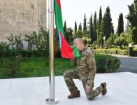 Prezident İlham Əliyev Ağdərə şəhərində Azərbaycan Respublikasının Dövlət Bayrağını ucaldıb (FOTO/VİDEO) (YENİLƏNİB)