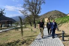 Prezident İlham Əliyev Suqovuşan qəsəbəsində istirahət parkının açılışında iştirak edib (FOTO/VİDEO) (YENİLƏNİB)