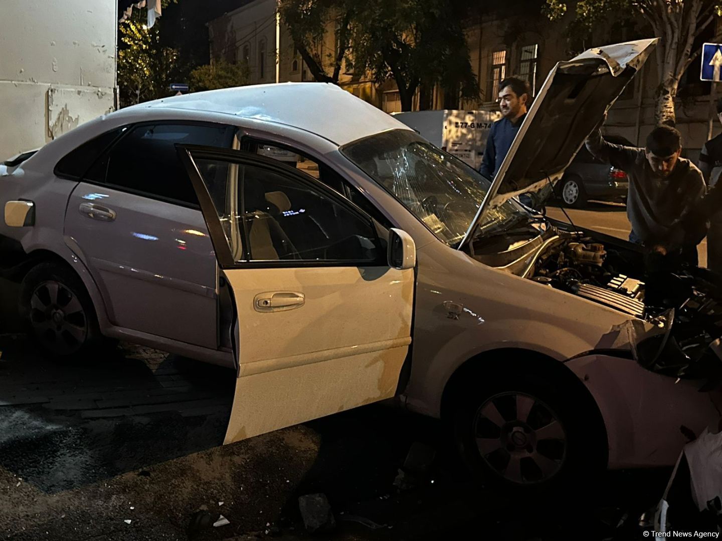 Bakıda yol qəzası baş verib, yaralananlar var (FOTO)