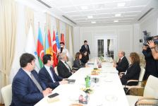 Ersin Tatar Beynəlxalq Türk Mədəniyyəti və İrsi Fondunu ziyarət edib (FOTO)