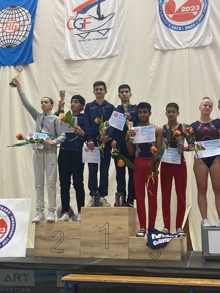 Azərbaycanlı gimnastlar Çexiyada beynəlxalq turnirdə mükafatlar qazanıb (FOTO)