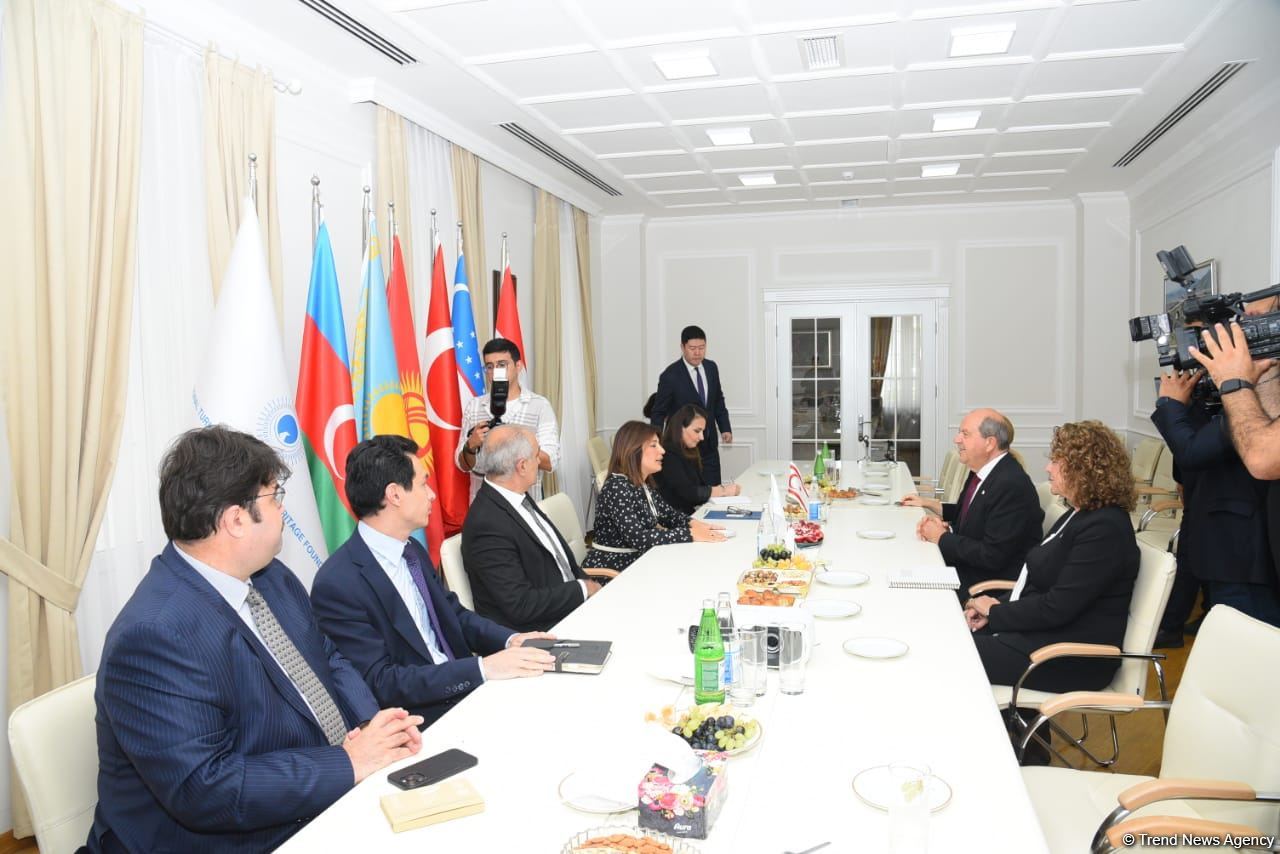 Ersin Tatar Beynəlxalq Türk Mədəniyyəti və İrsi Fondunu ziyarət edib (FOTO)