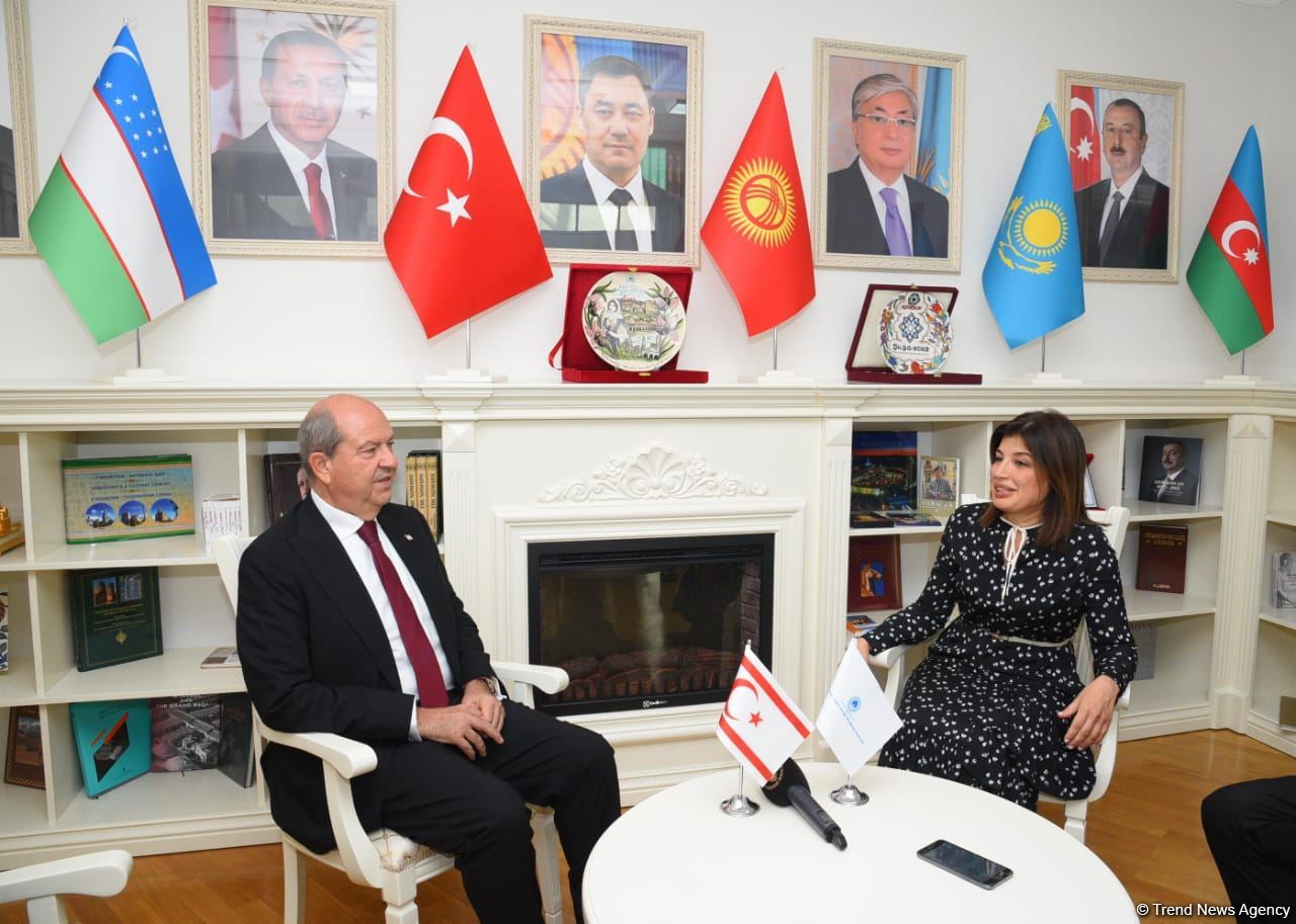 Ersin Tatar Beynəlxalq Türk Mədəniyyəti və İrsi Fondunu ziyarət edib (FOTO)