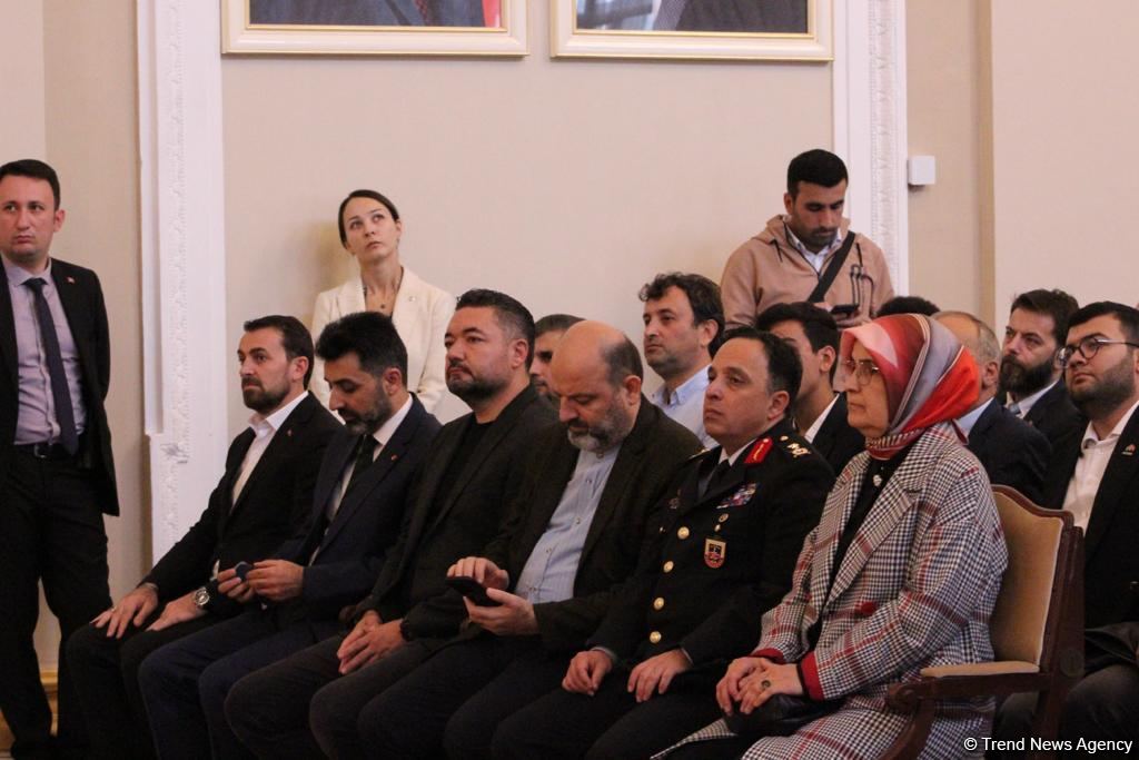 Prezident İlham Əliyevin ucaltdığı Azərbaycan bayrağı heç zaman enməyəcək - 
Türkiyə səfiri (FOTO)