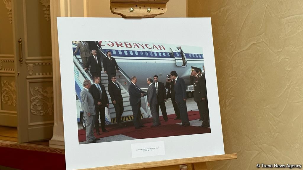 Prezident İlham Əliyevin ucaltdığı Azərbaycan bayrağı heç zaman enməyəcək - 
Türkiyə səfiri (FOTO)