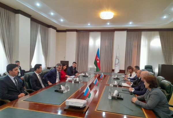 TBMM Baş Katibinin rəhbərlik etdiyi nümayəndə heyəti Qərbi Azərbaycan İcmasını ziyarət edib (FOTO)