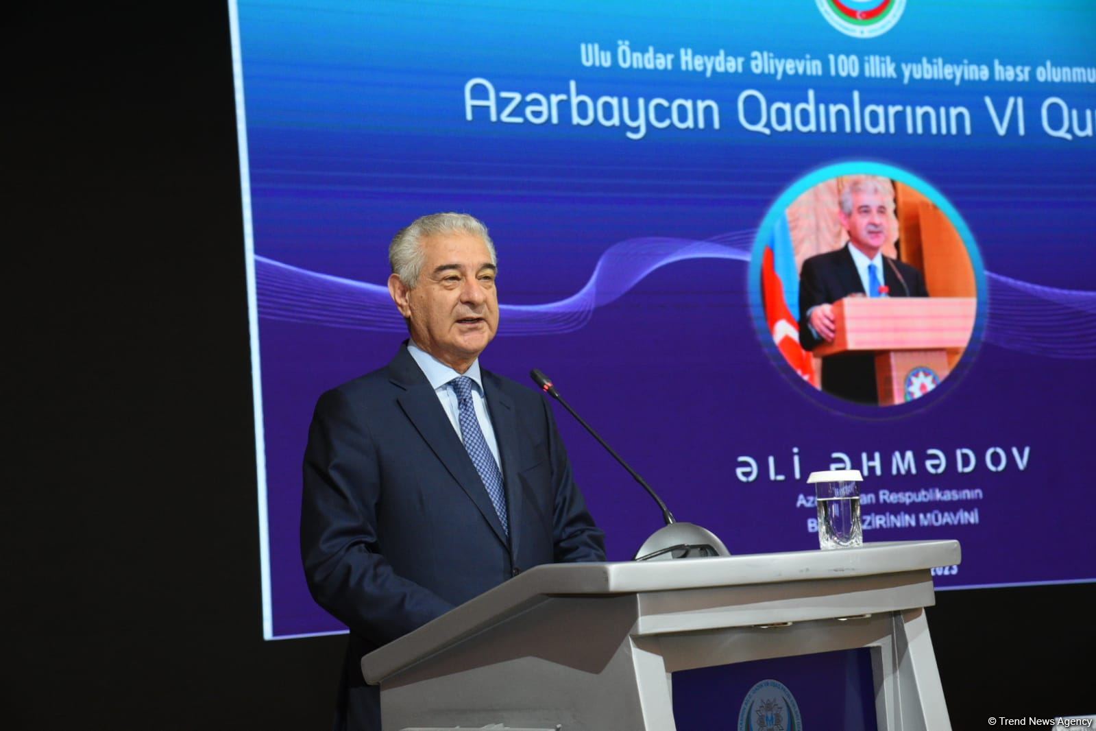 Azərbaycan qadınların elm və təhsil sahəsində inkişafı üçün lazım olan bütün şəraiti yaradıb - Əli Əhmədov