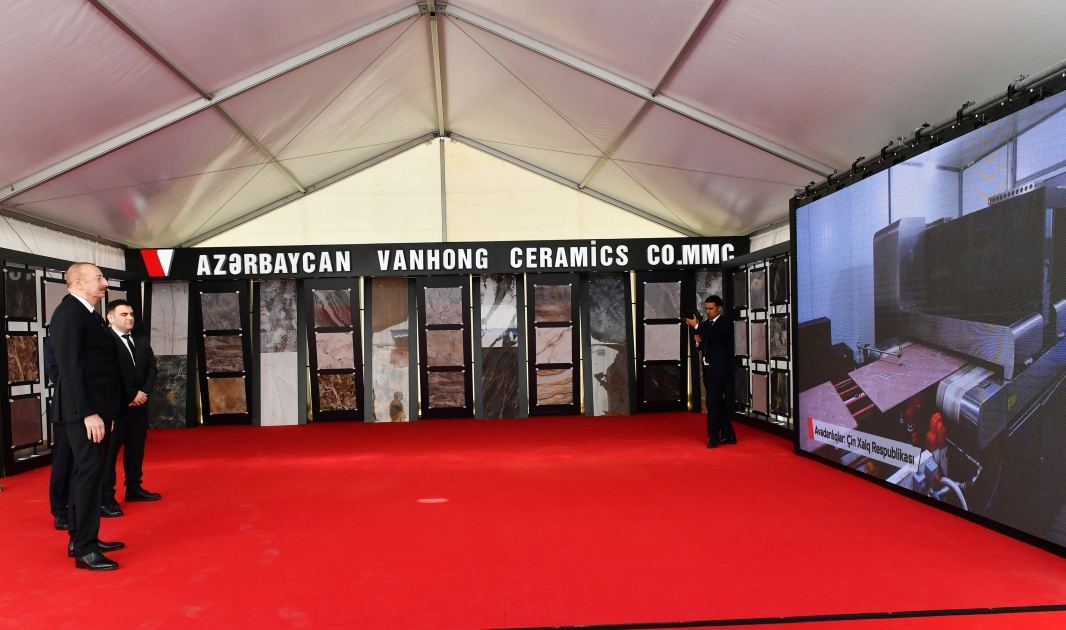 Prezident İlham Əliyev Sumqayıt Kimya Sənaye Parkında yeni müəssisələrin açılış və təməlqoyma mərasimlərində iştirak edib (FOTO/VİDEO) (YENİLƏNİB)