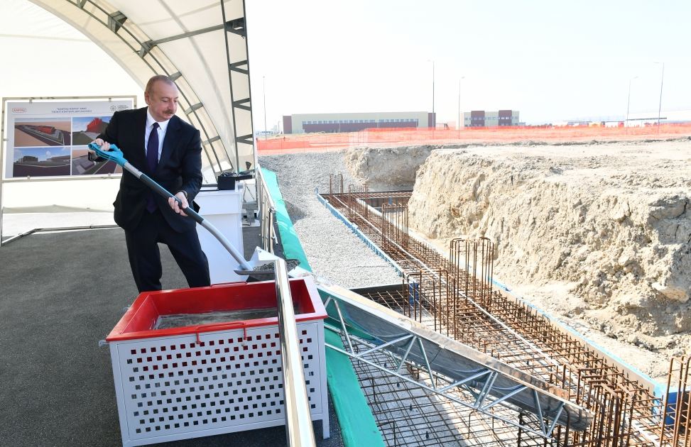 Prezident İlham Əliyev Sumqayıt Kimya Sənaye Parkında yeni müəssisələrin açılış və təməlqoyma mərasimlərində iştirak edib (FOTO/VİDEO) (YENİLƏNİB)