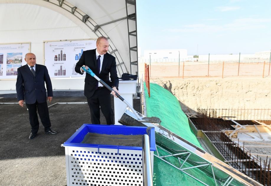 Prezident İlham Əliyev Sumqayıt Kimya Sənaye Parkında yeni müəssisələrin açılış və təməlqoyma mərasimlərində iştirak edib (FOTO/VİDEO) (YENİLƏNİB)