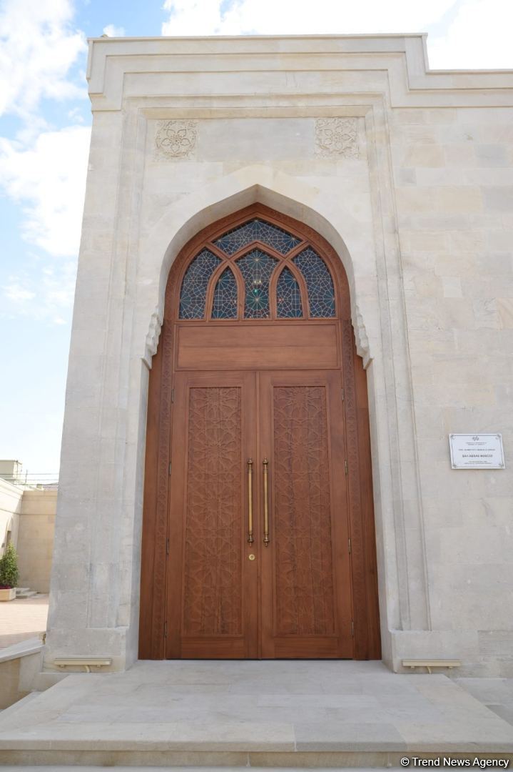 “Şah Abbas” məscidi yeni simada (FOTO)