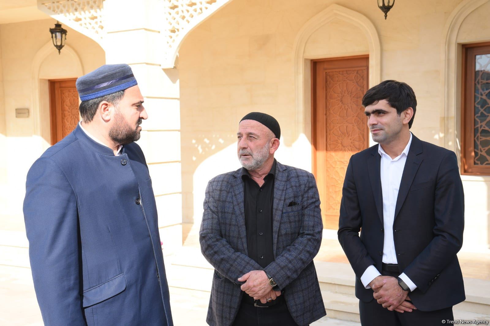 “Şah Abbas” məscidi yeni simada (FOTO)