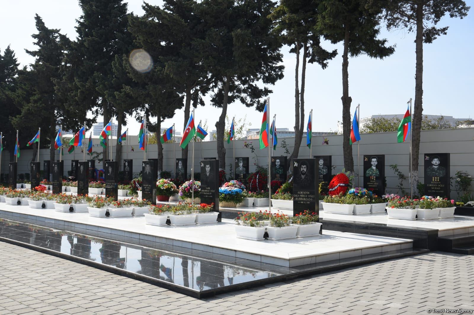 “Şah Abbas” məscidi yeni simada (FOTO)