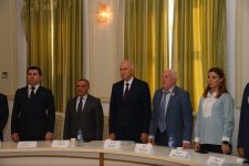 “Ulu Öndər silahdaşlarının xatirələrində" adlı kitab ictimaiyyətə təqdim olunub (FOTO)