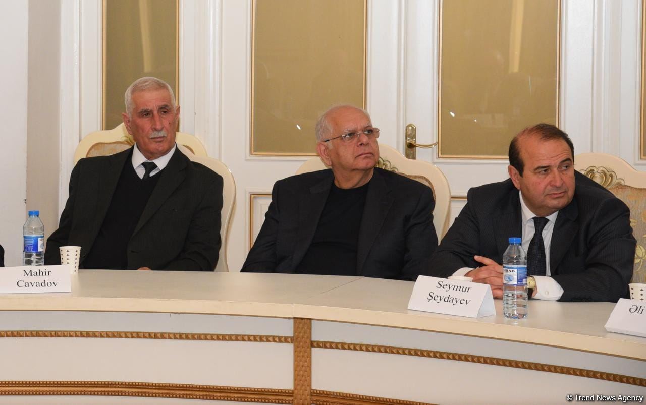 “Ulu Öndər silahdaşlarının xatirələrində" adlı kitab ictimaiyyətə təqdim olunub (FOTO)