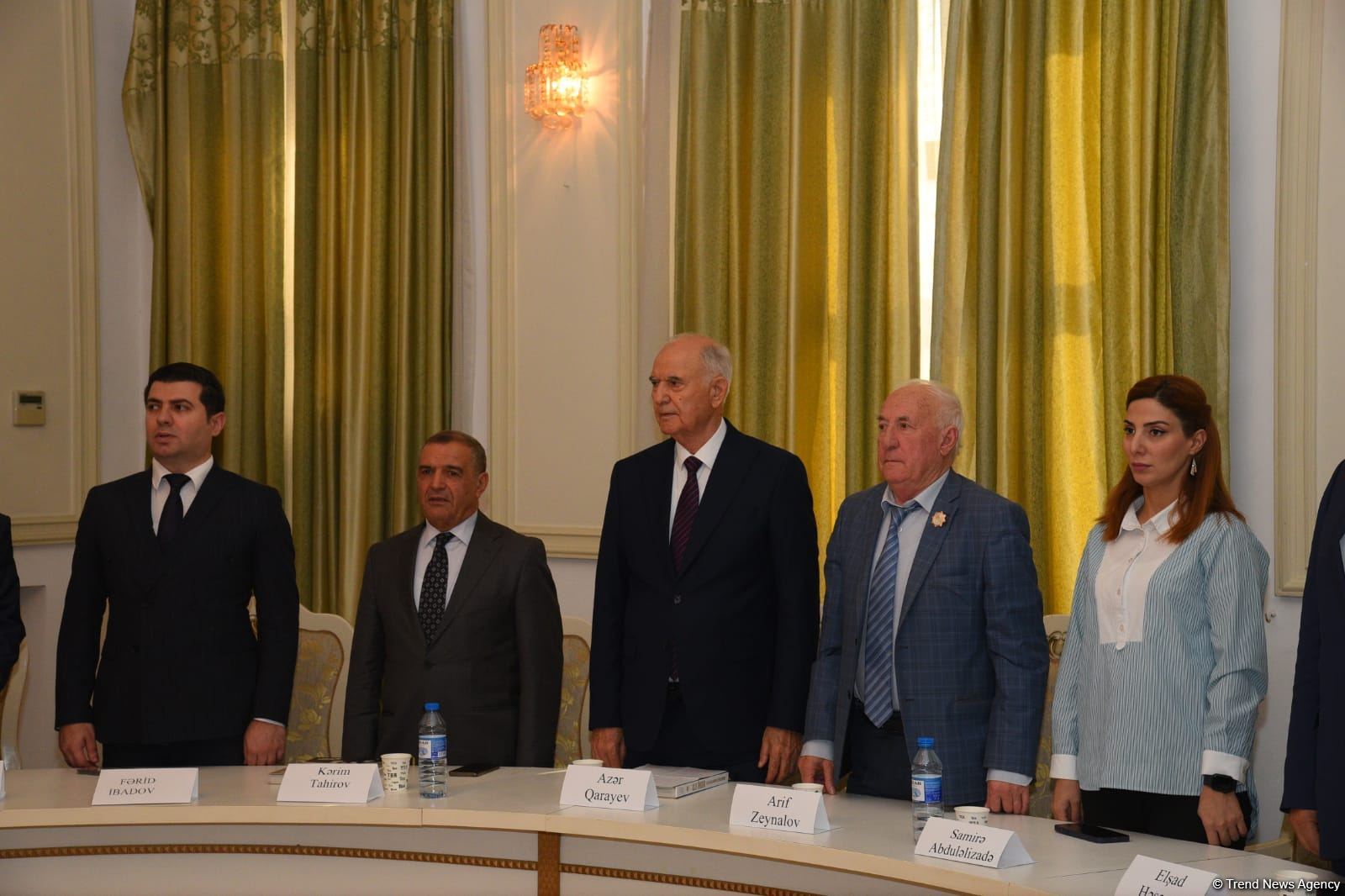“Ulu Öndər silahdaşlarının xatirələrində" adlı kitab ictimaiyyətə təqdim olunub (FOTO)